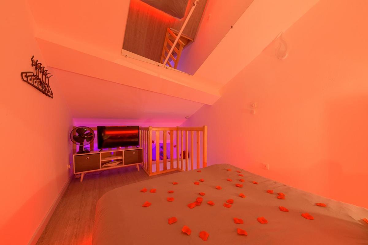 Love Room - Suite Romantique Avec Spa Privatif Le Puy-en-Velay Eksteriør billede