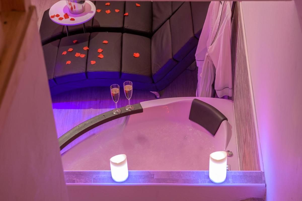 Love Room - Suite Romantique Avec Spa Privatif Le Puy-en-Velay Eksteriør billede