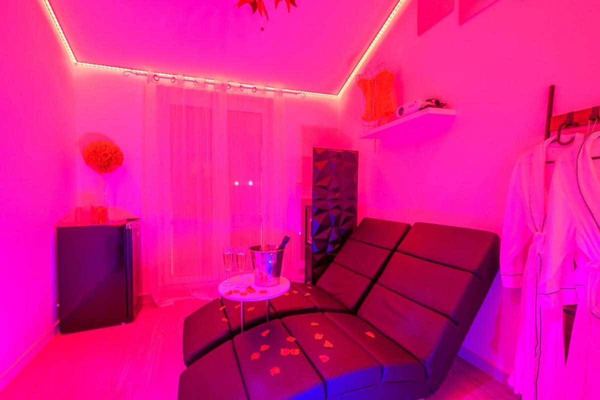 Love Room - Suite Romantique Avec Spa Privatif Le Puy-en-Velay Eksteriør billede