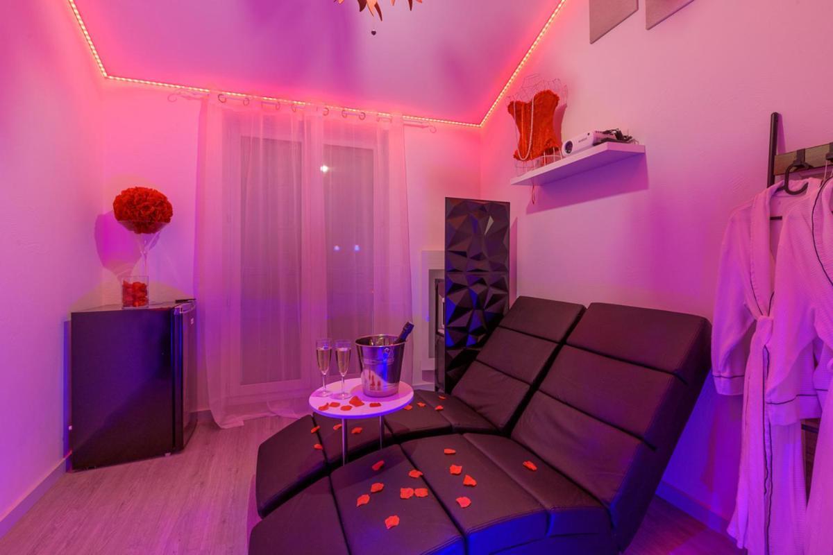 Love Room - Suite Romantique Avec Spa Privatif Le Puy-en-Velay Eksteriør billede