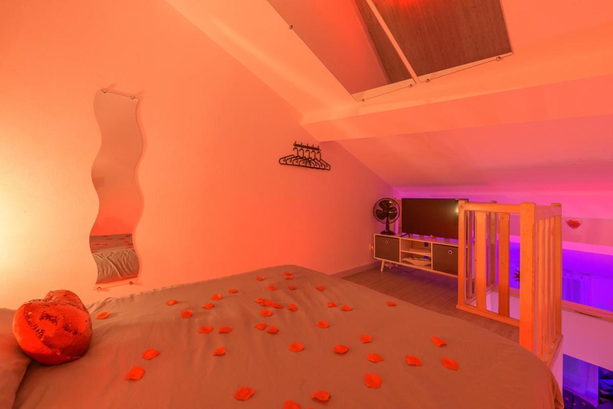 Love Room - Suite Romantique Avec Spa Privatif Le Puy-en-Velay Eksteriør billede
